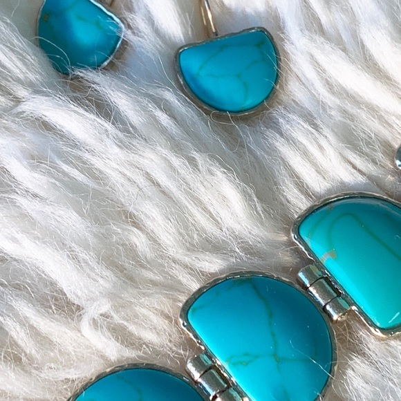 SOLD - Picture 3 of 4